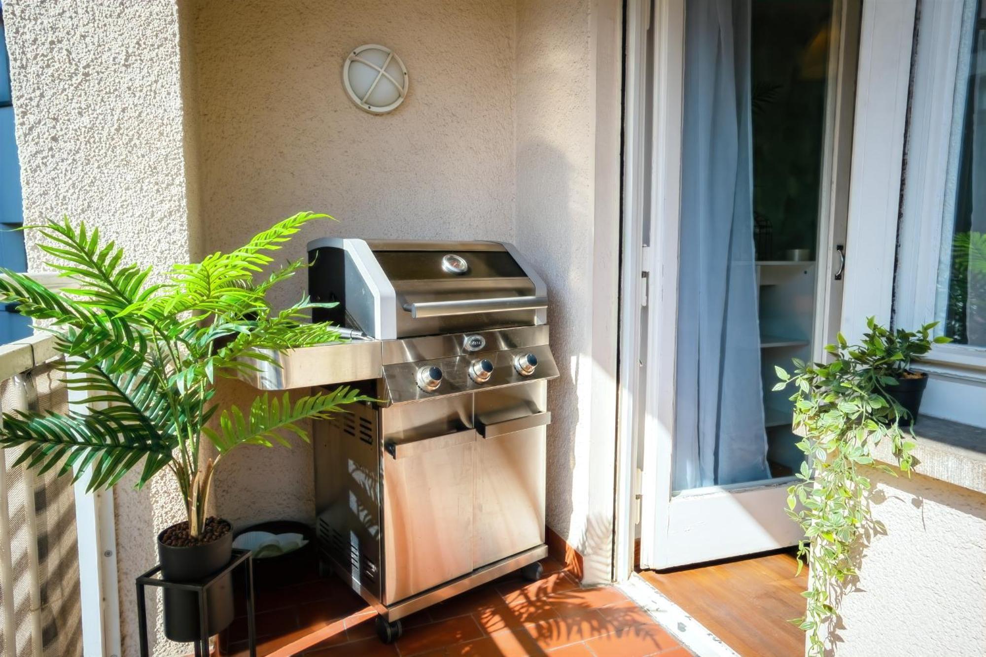 The Big Muenster Fuer Bis Zu 12, Whirlpool, Sauna, Zentral, Tischfussball, Balkon, Gasgrill Ulm Exteriér fotografie